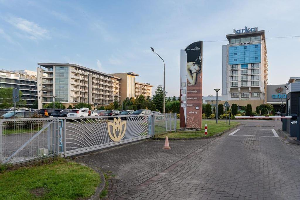Apartament Ania Z Widokiem Na Morze W Hotelu Arka Kolobrzeg Bagian luar foto